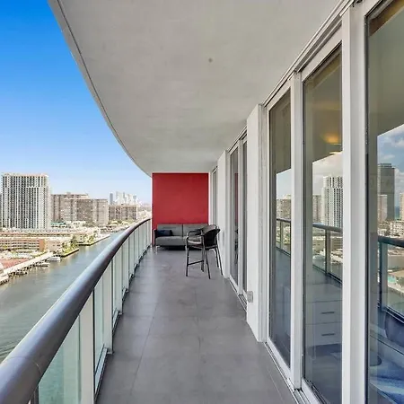 Luxury Condo With Ocean View 4Bedrooms 3Bathrooms